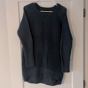 Women’s Nordstrom RDI blue cable knot sweater, tunic style, hi-low hem, sz small